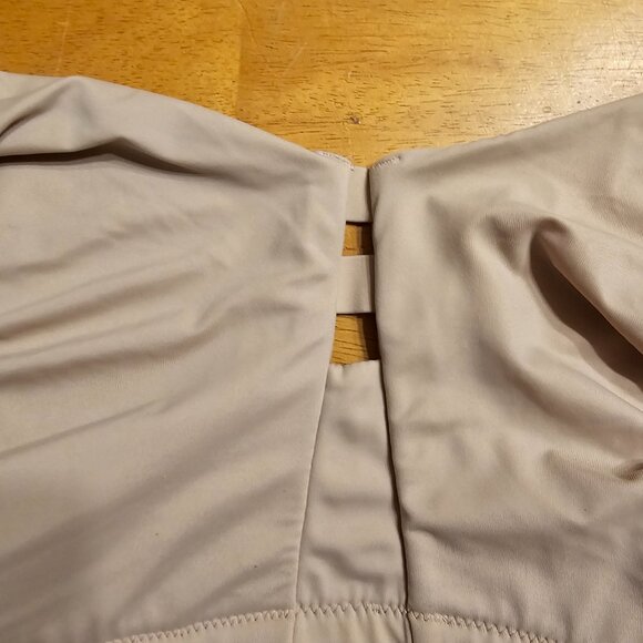 Spanx Bra, No Wires, No Padding, Tan, Size 40DDD - Picture 6 of 11